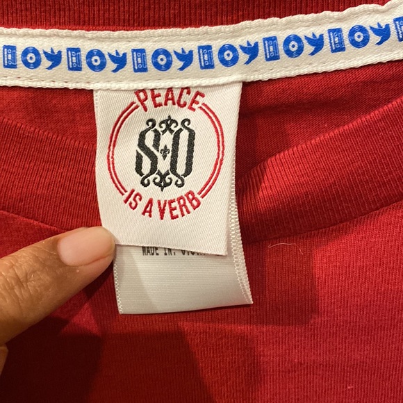 Peace is a Verb cotton Shirt w/ Record Player w/ dove in center Graphic in 3XL - Picture 3 of 5